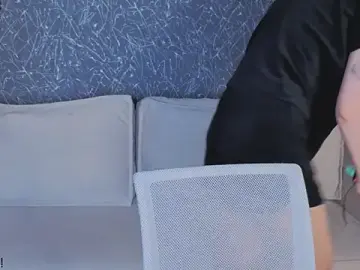 Elise_robbie  live sex cam