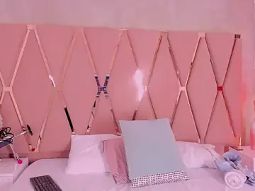 Emily_Black1  live sex cam