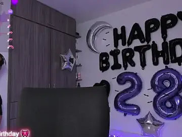 LadyAvalon  live sex cam