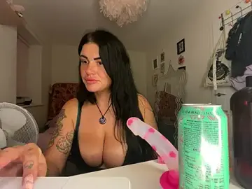 MamaPeach  live sex cam