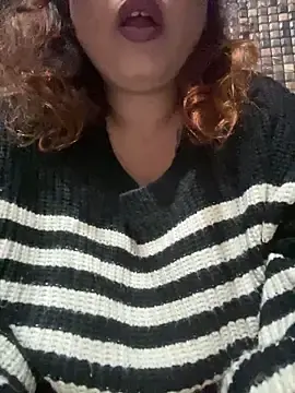 Riyapant2  live sex cam