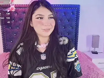 Salem_skyler_  live sex cam