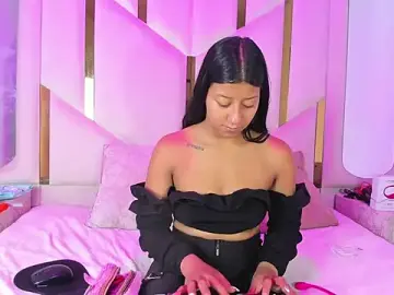 VaneLin18  live sex cam