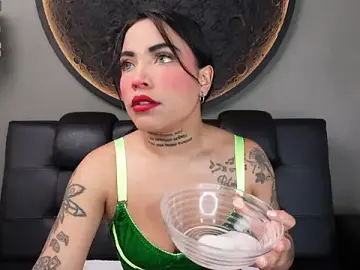 Miss_vaiolette  live sex cam