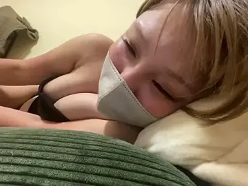 Omuomurice  live sex cam