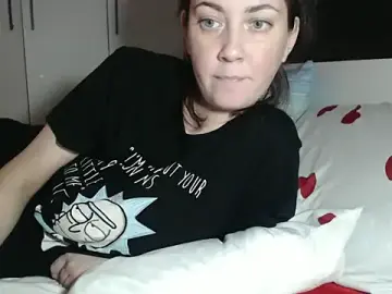 Petite_danielle  live sex cam