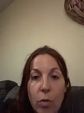 Petitehotwife4u  live sex cam