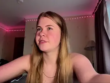 Amy_Maev  live sex cam