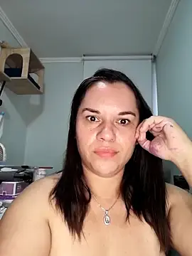 AnnieRoberts2  live sex cam