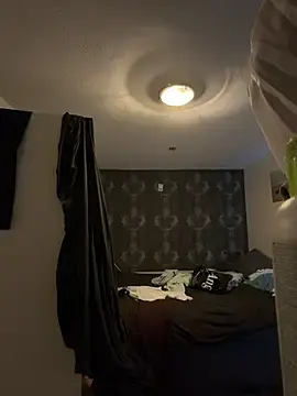BaddieMelanie  live sex cam
