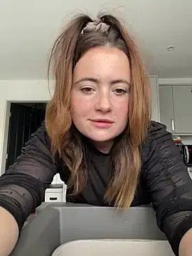 Brunette_Milf_MayaX  live sex cam