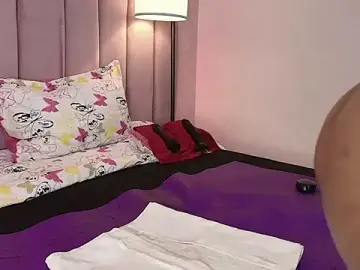 HallyBans  live sex cam