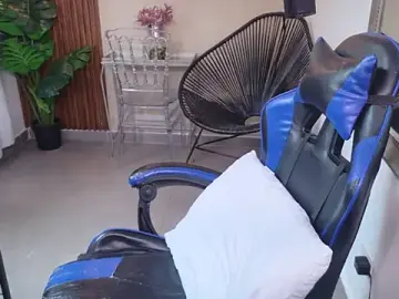 Kenya--Buhle  live sex cam