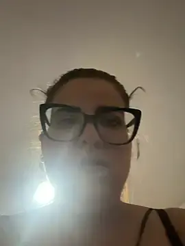 Kittty_csm  live sex cam