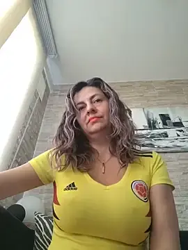 Latiinvenushot  live sex cam