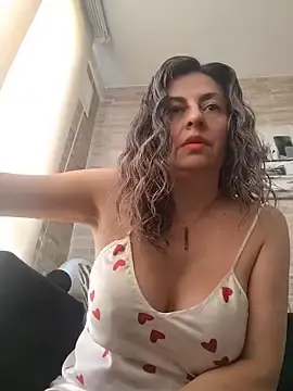 Latiinvenushot  live sex cam