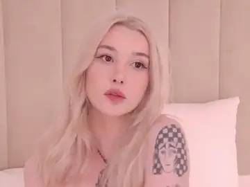 Nesolla  live sex cam