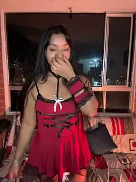 Pocajontas25  live sex cam