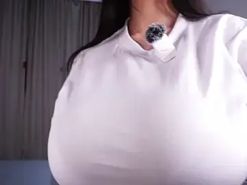 VallieOgren  live sex cam