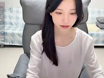 Jiajia_girl  live sex cam