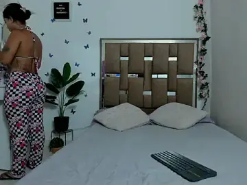 Kendall-ewers  live sex cam