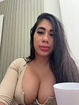 Kiim_taaylor  live sex cam