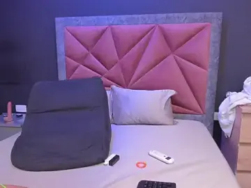 Mia_milff  live sex cam
