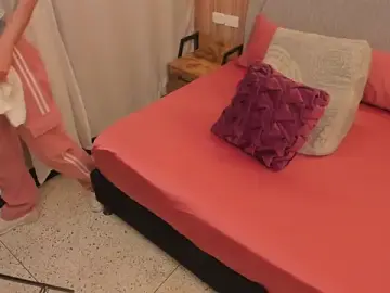 Mia_milff  live sex cam