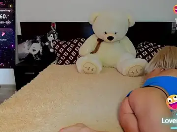 Hanna_Becrett17  live sex cam