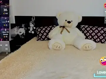 Hanna_Becrett17  live sex cam