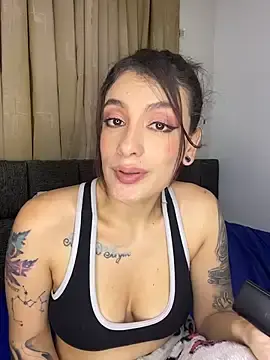 Melany_Luv  live sex cam