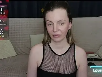 Kiramarta  live sex cam