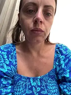 Ladywithbigass  live sex cam