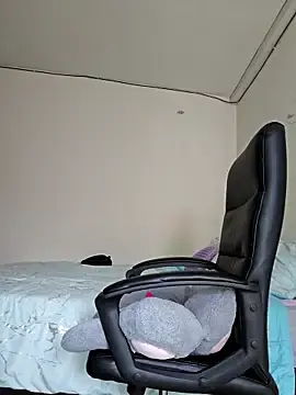 Laurita_Olssen27  live sex cam