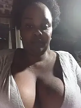 Nickylargeboobs  live sex cam