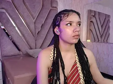 Redd_pandaa  live sex cam