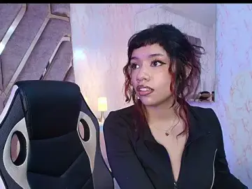 Redd_pandaa  live sex cam