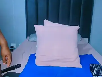 Nipples_Lovers30  live sex cam