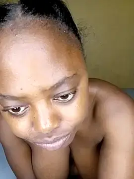 YOURSHORTGIRL  live sex cam