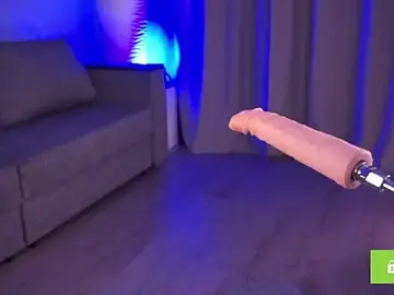 Lilbitshy  live sex cam