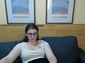 LilianaShine  live sex cam