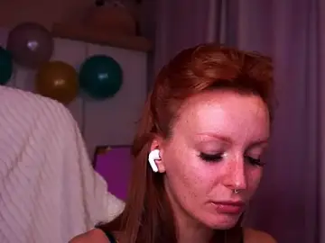 Liuba_Fox  live sex cam