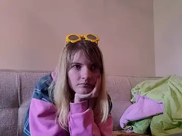 MaricruzBassano  live sex cam