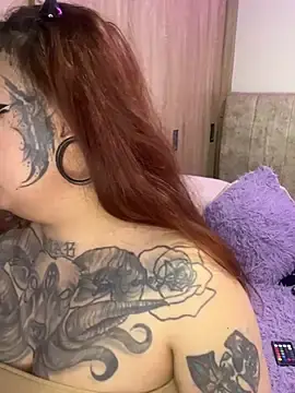 Moon_raven1  live sex cam