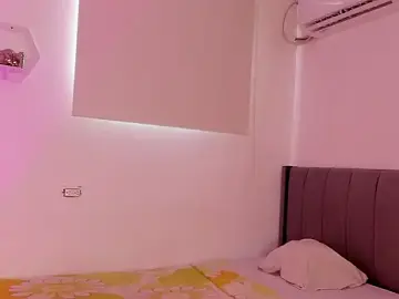 Meganrossee69  live sex cam