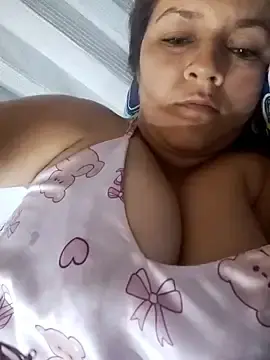 Pelusaa2103  live sex cam