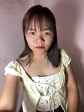 Ari_baby9  live sex cam