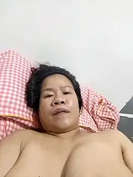 AsianbouncieGIRL  live sex cam