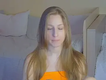 BritneyCruze  live sex cam