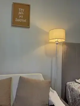 Brownfitbabyy  live sex cam